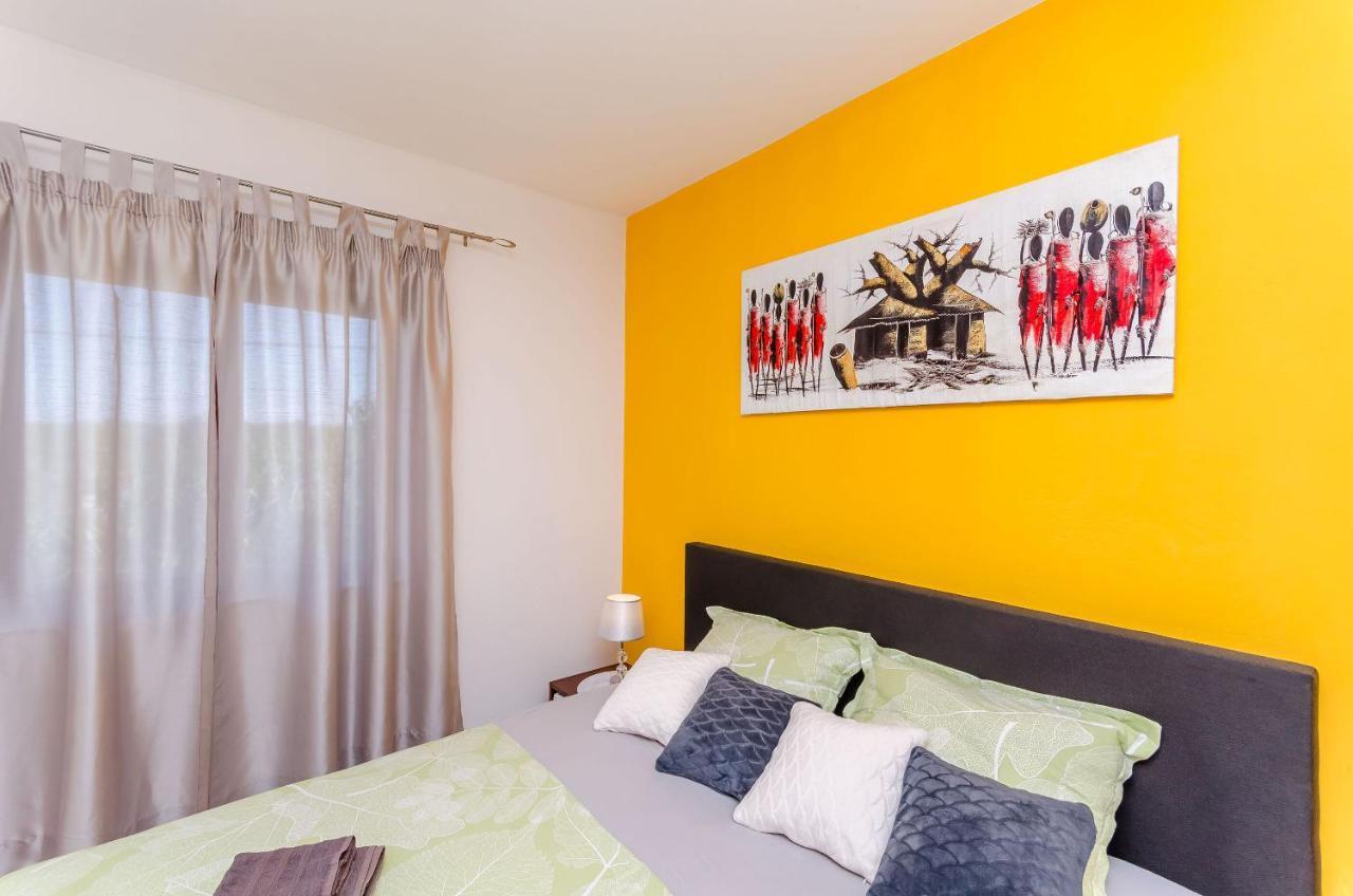 Apartment Piveta Trogir Ngoại thất bức ảnh